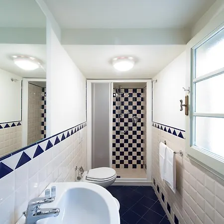 Palazzo Piazza Mazzini Gasthof 4*